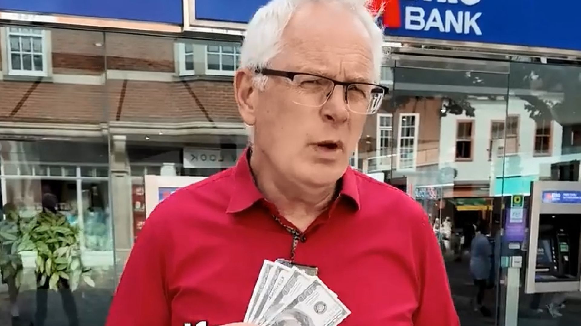 ⁣5 tài khoản duy nhất bạn sẽ cần trong đời 📱 - Mark Tilbury