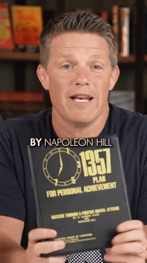 Công thức R²A2² của Napoleon Hill🧠 - Russell Brunson